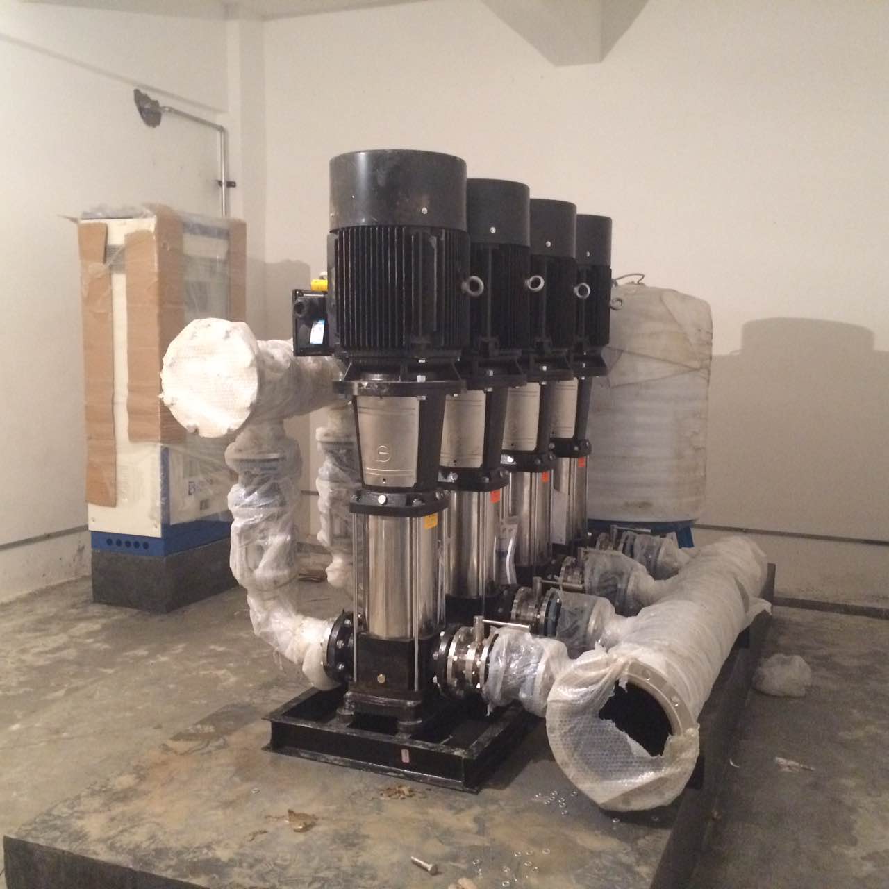 �ߌ�׃�l�㉺��ˮ�O(sh��)���Q����Щ��ˮ��(w��n)�}